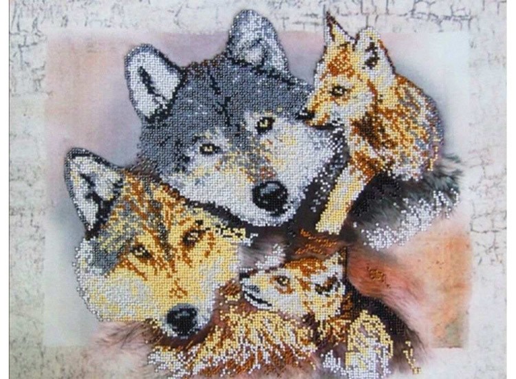 Набор вышивки бисером «Волчья семья»