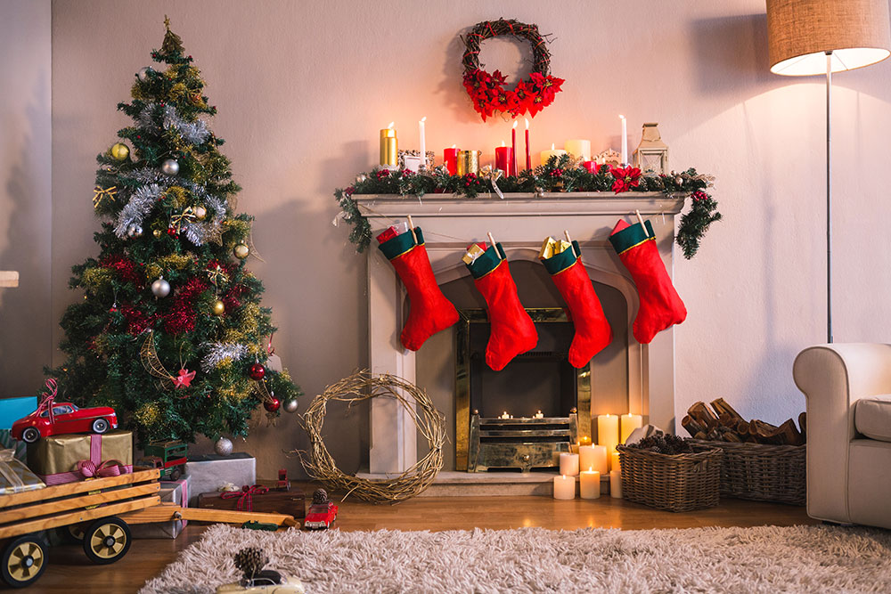 Как украсить гостиную к Новому году: 10 способов навести лоск