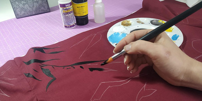 Как рисовать на ткани техника росписи акриловыми красками по ткани