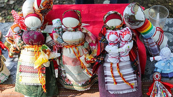 Выставка художественных кукол «Народы России – Сердце России»