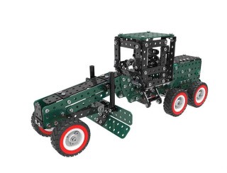 Конструктор «Фермерский трактор-2», 686 деталей Конструктор «Фермерский трактор-2», 686 деталей