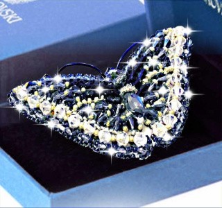 Набор для вышивания «Брошь. Бабочка Джинс с кристаллами SWAROVSKI»