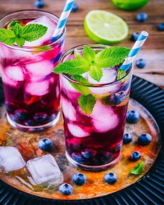 Картина по номерам «Лимонад из голубики» Картина по номерам «Лимонад из голубики»