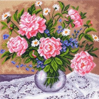 Рисунок на ткани «Пионы в вазе»