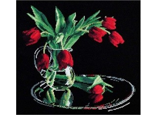 Набор для вышивания «Тюльпаны на черном»