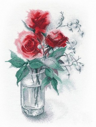 Набор для вышивания «Розы и снежноягодник»