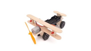 Деревянный конструктор с мотором «Самолет со светом»