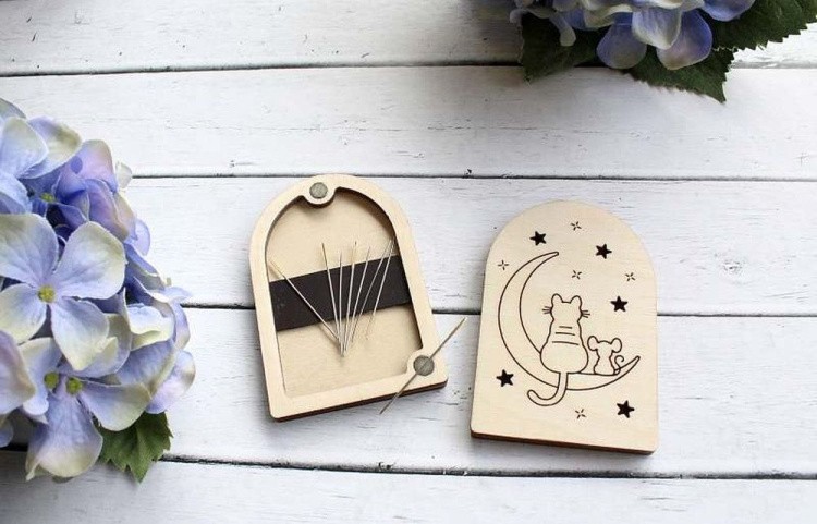 Игольница «Друзья» — картинка 2