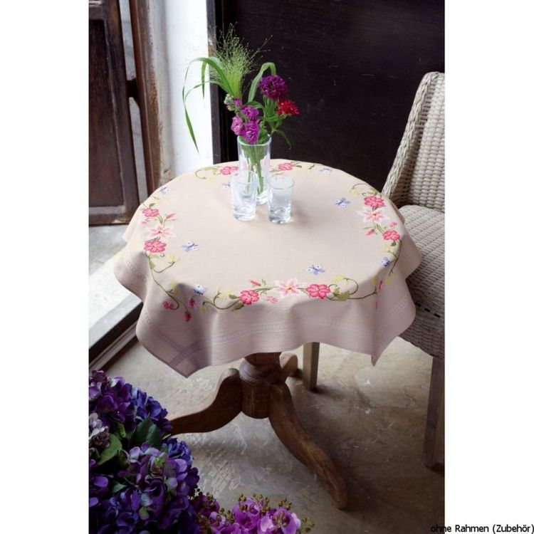 Набор для вышивания «Скатертью Бабочки и цветы»