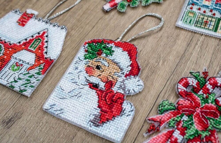 Набор для вышивания крестом «Christmas Toys Kit nr. 2» — картинка 4