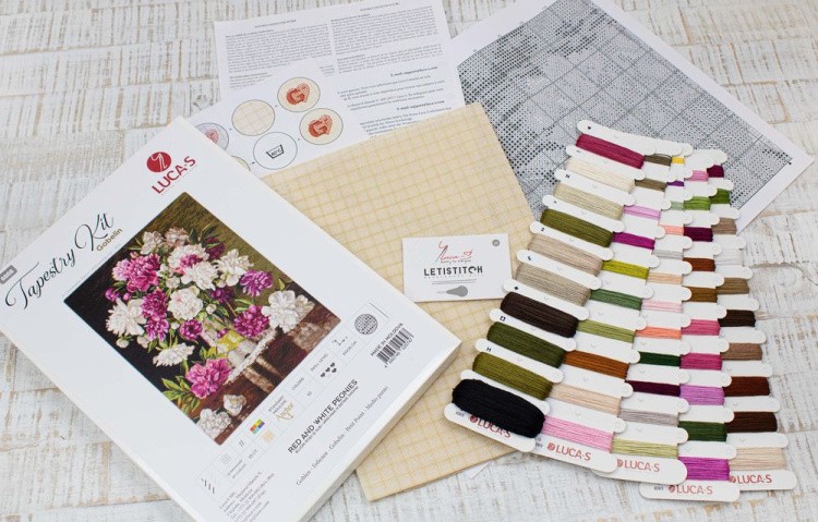 Набор для вышивания «Красные и белые пионы» — картинка 4