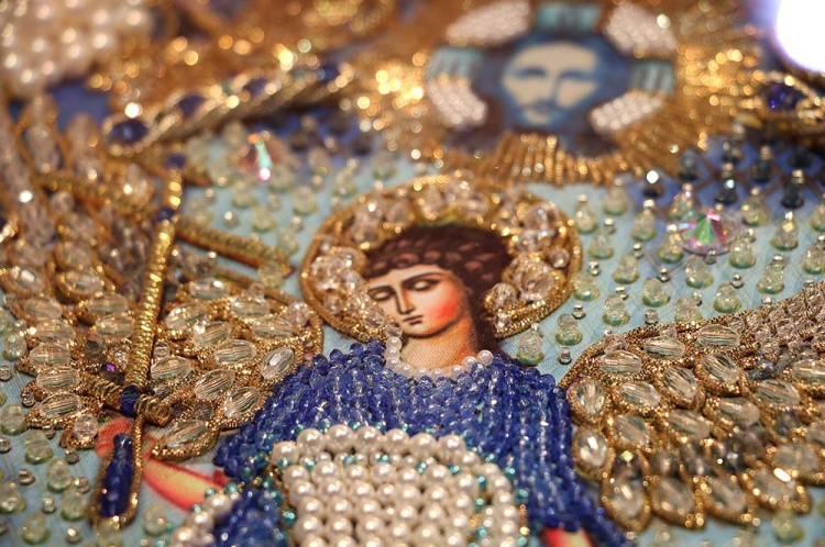 Вышивка Образа в каменьях «Ангел Хранитель домашнего очага» — картинка 2