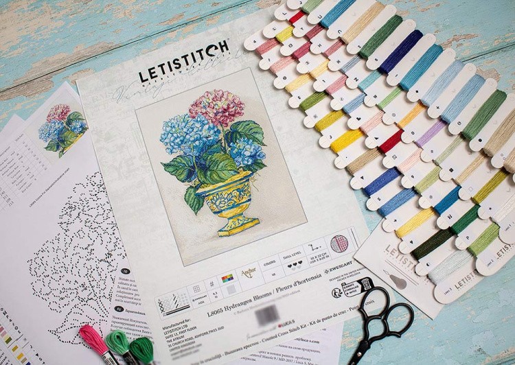 Набор для вышивания «Hydrangea Blooms (Цветы гортензии)» — картинка 4