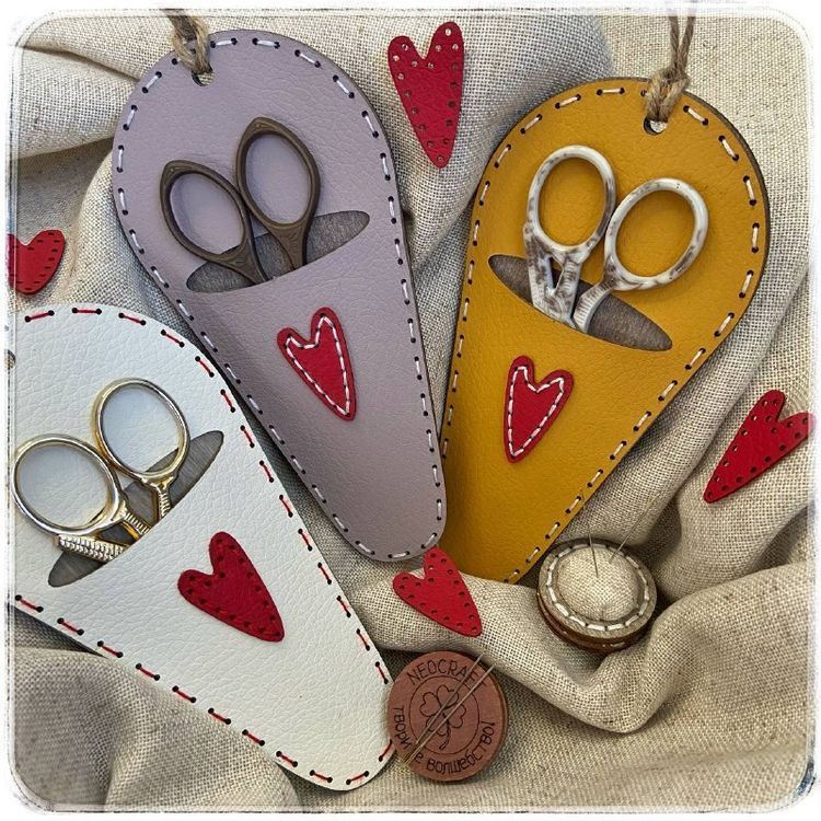 Набор для вышивания «Чехол для ножниц» (желтый) — картинка 5