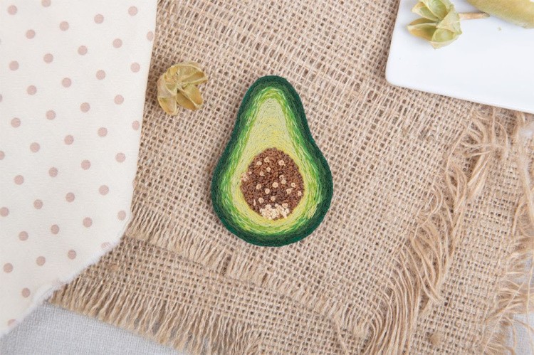 Набор для вышивания «Брошь. Авокадо» — картинка 2