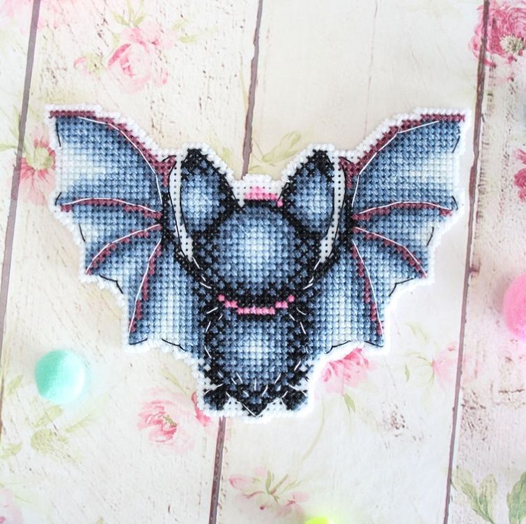 Набор для вышивания «Летучая леди» — картинка 3