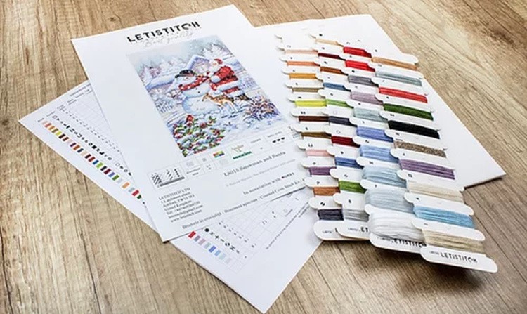 Набор для вышивания «Snowman and Santa» — картинка 6