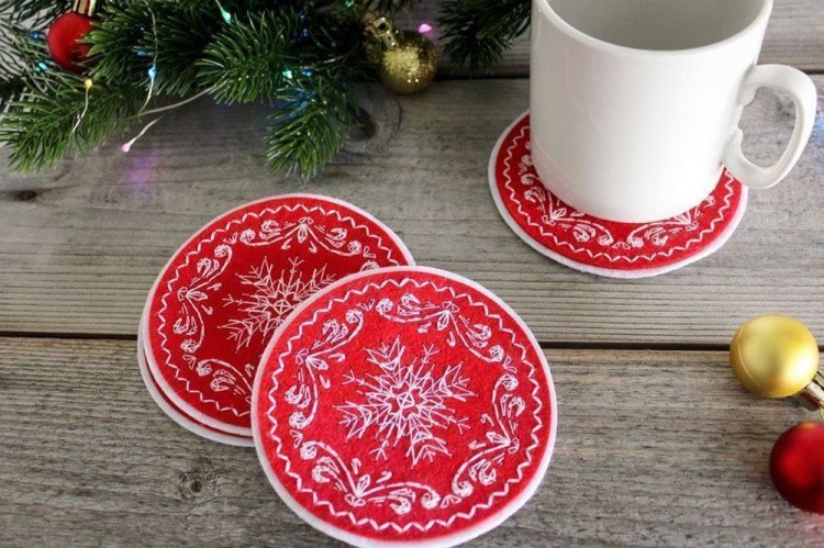 Набор для вышивания «Зимние узоры. Набор для сервировки бокалов. 4 шт.» — картинка 2