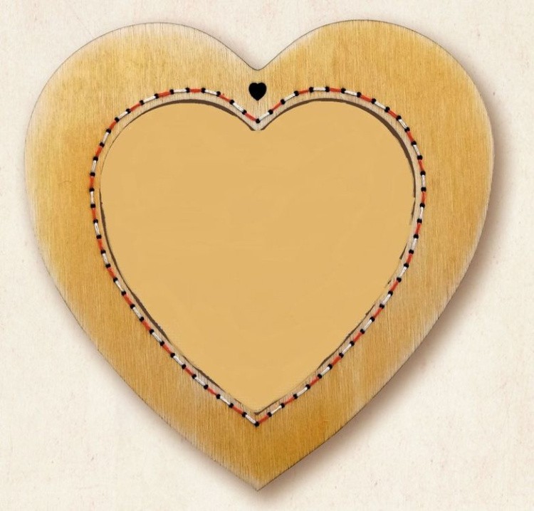 Рамка для вышивки «Сердце»