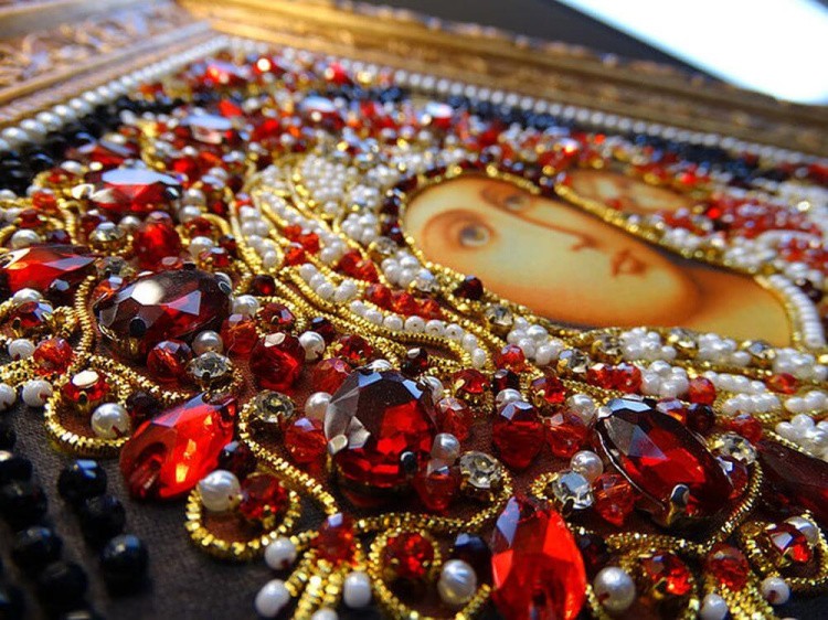 Набор вышивки хрустальными камнями «Казанская» (красная) — картинка 10