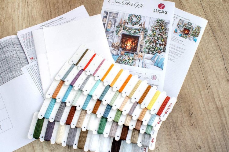 Набор для вышивания крестом «Рождественский Интерьер» — картинка 11