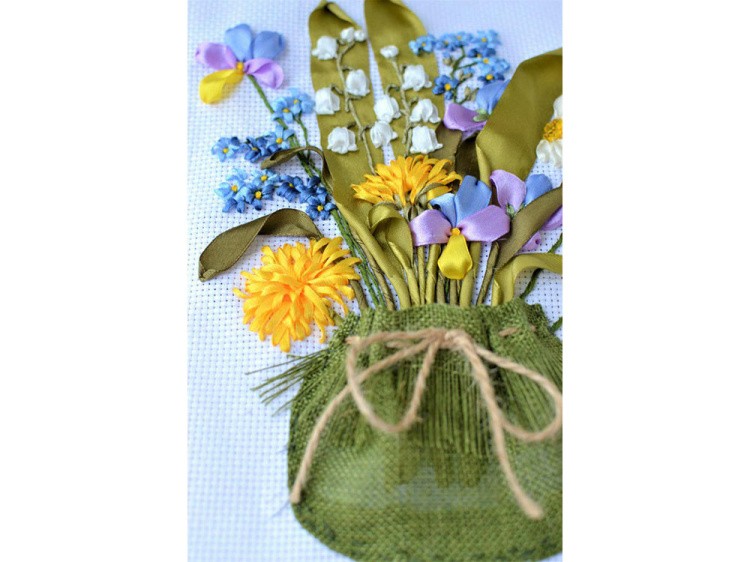 Вышивка лентами «Лесной букет» — картинка 4