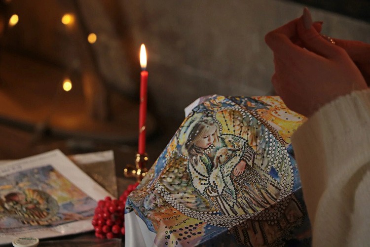 Вышивка Образа в каменьях «Лесной ангел» — картинка 3