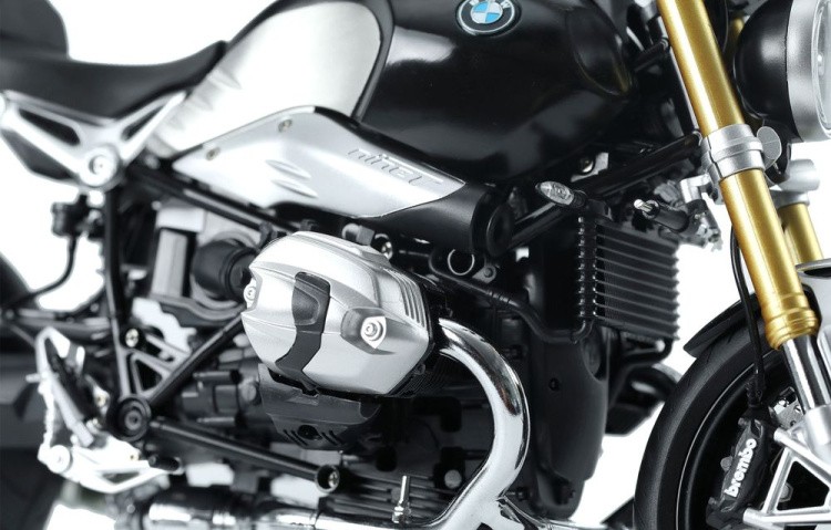 Сборная модель мотоцикла «BMW R nineT (Pre-colored Edition)», пластик, масштаб 1:9, MENG — картинка 7