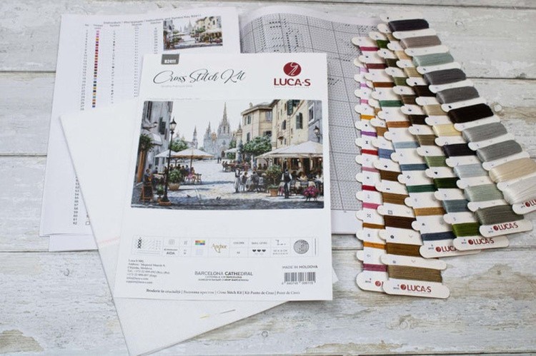 Набор для вышивания «Кафедральный собор Барселоны» — картинка 3