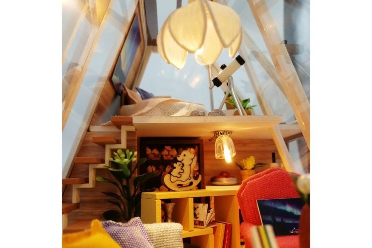 Набор для создания миниатюры (румбокс) «Хижина 21-ого века» (русифицированная версия) — картинка 2