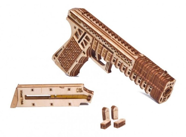 Сборная модель Пистолет Защитник (стреляет пулями), 256 элементов, Wood Trick