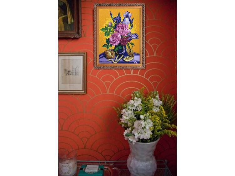 Картина по номерам «Букет роз с ирисами и жемчугом» — картинка 3