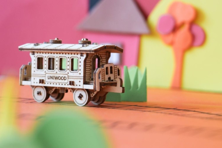 Конструктор из дерева «Пассажирский вагон», UNIWOOD — картинка 2