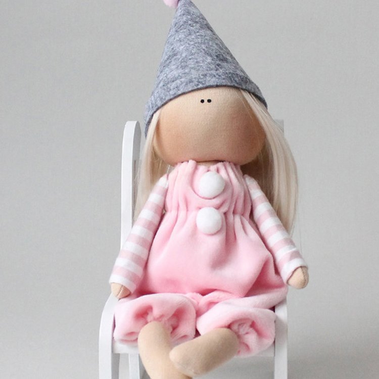 Набор для шитья интерьерной куклы «Амели» — картинка 2