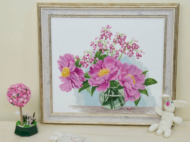 Набор для вышивания «Пионы в вазе» — картинка 3