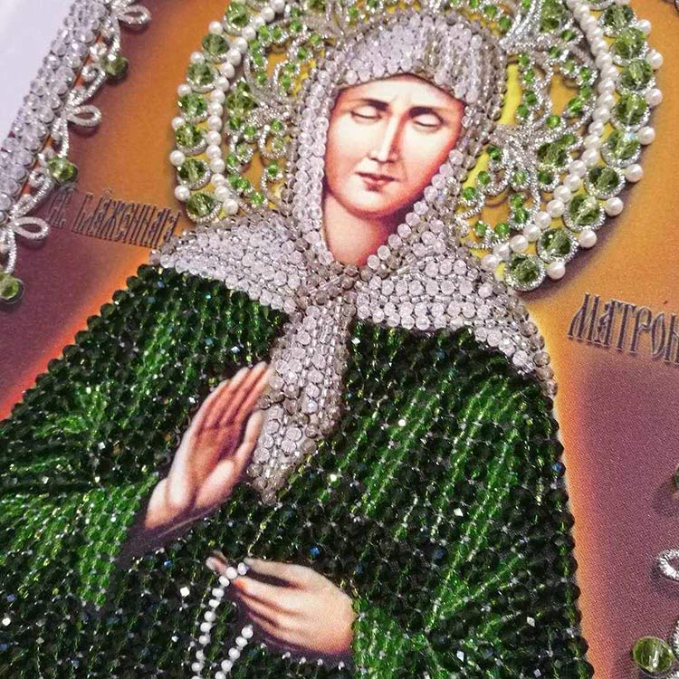 Вышивка Образа в каменьях «Святая Матрона» — картинка 3