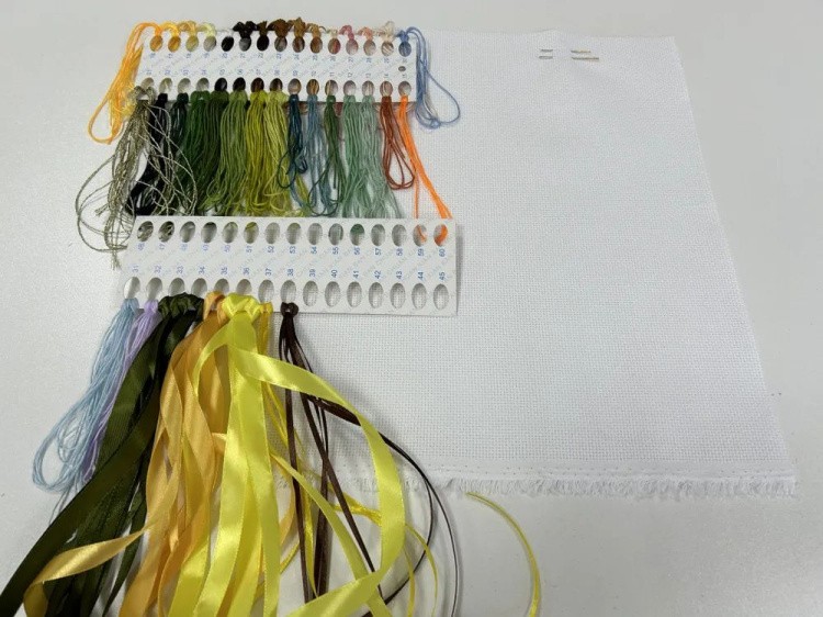 Набор для вышивания «Родные просторы. Подсолнухи» — картинка 6