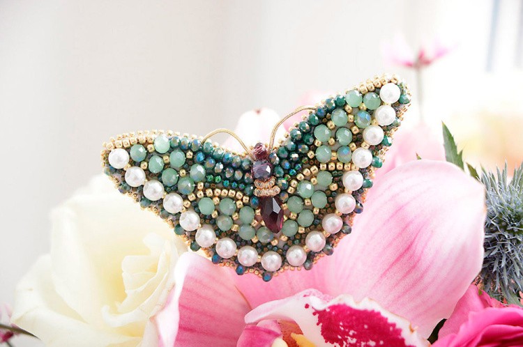 Набор для вышивания «Брошь. Бабочка Нефрит» — картинка 4