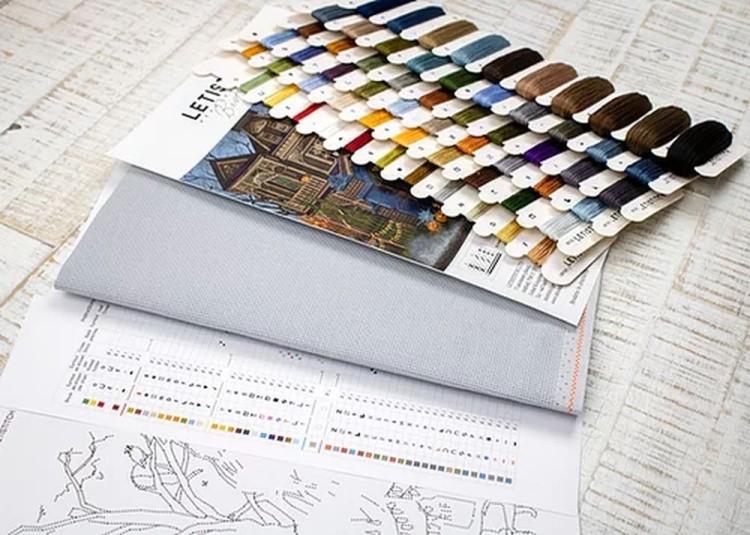 Набор для вышивания «Moonlight Manor» — картинка 6