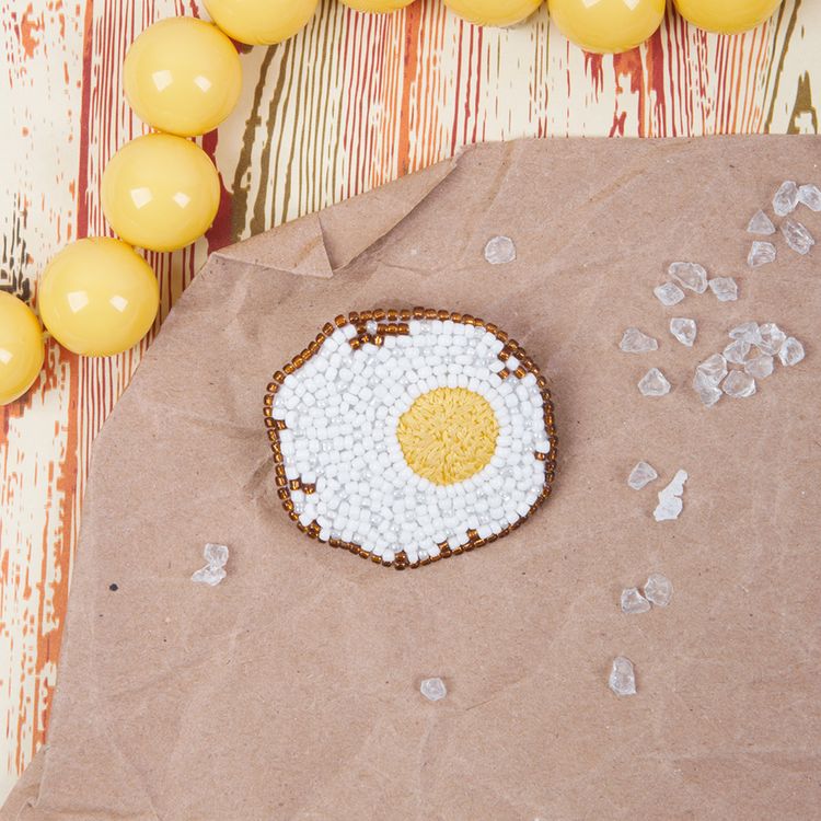 Набор вышивки бисером «Брошь. Яичница» — картинка 2