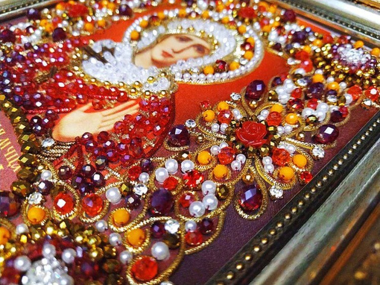 Набор вышивки хрустальными камнями «Святая Галина» — картинка 13