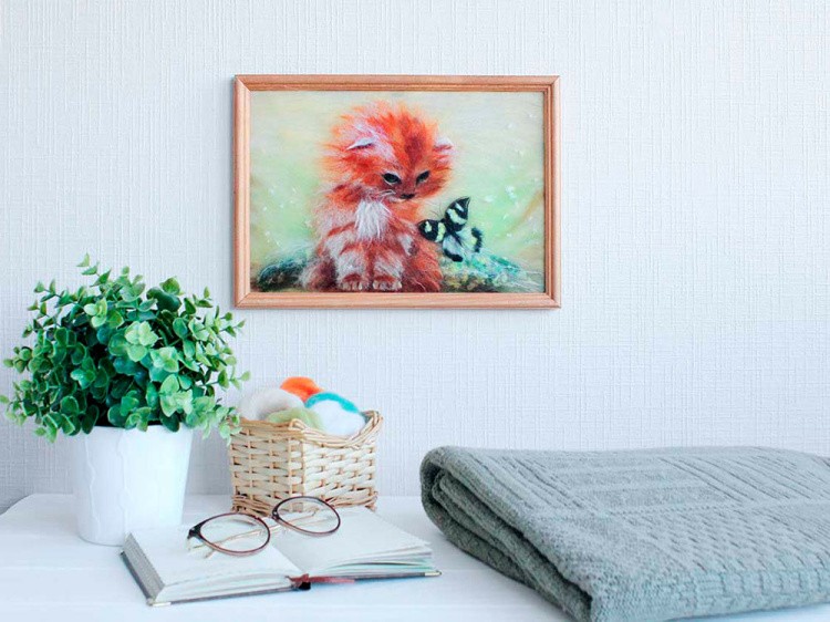 Картина шерстью «Котенок и бабочка» — картинка 4