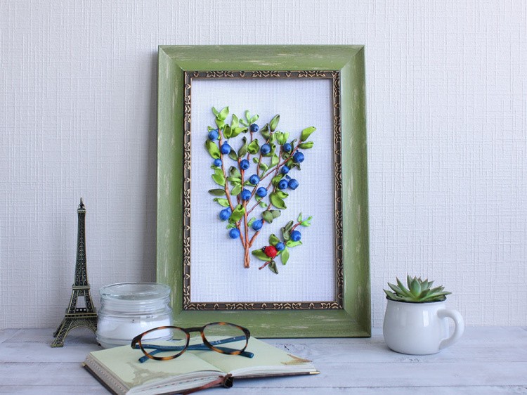 Вышивка лентами «Куст голубики» — картинка 6