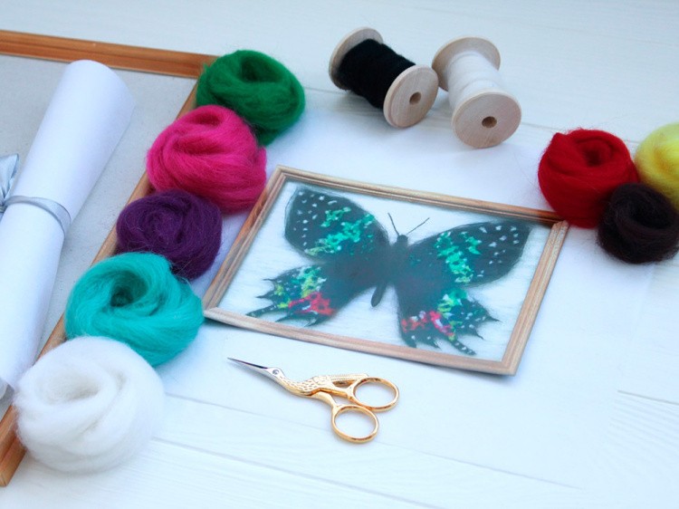 Картина шерстью «Бабочка Урания Мадагаскарская» — картинка 2