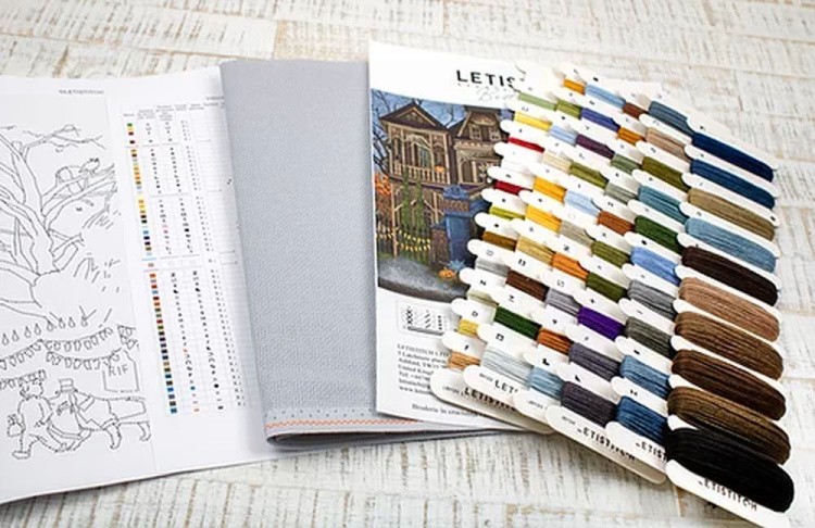 Набор для вышивания «Moonlight Manor» — картинка 2