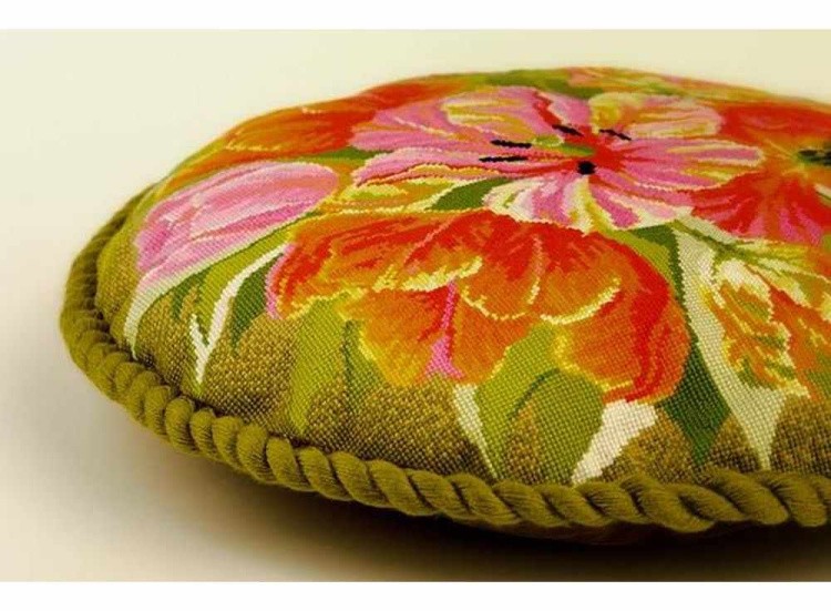 Набор для вышивания «Подушка. Тюльпаны» — картинка 2