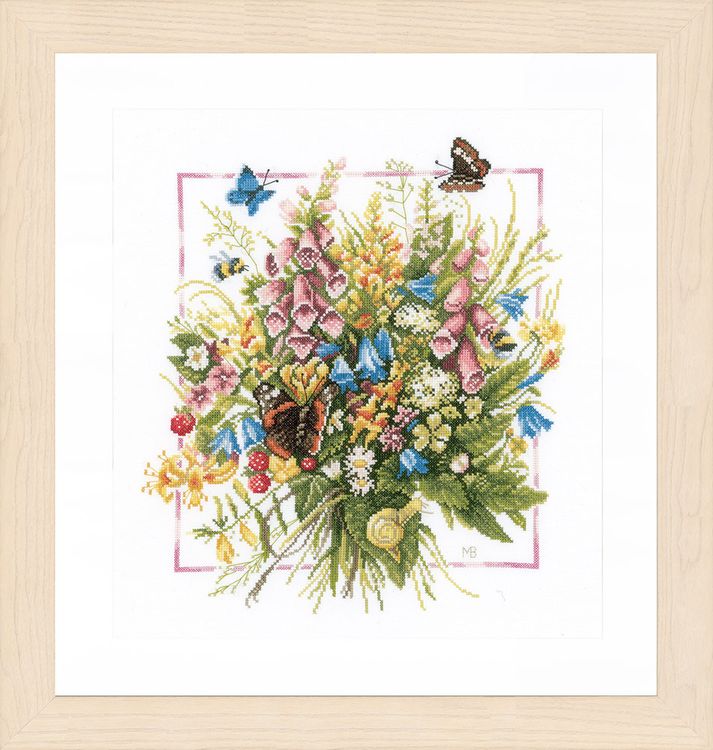 Набор для вышивания «Бабочки с цветами»