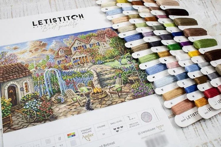 Набор для вышивания «На заднем дворе» — картинка 3