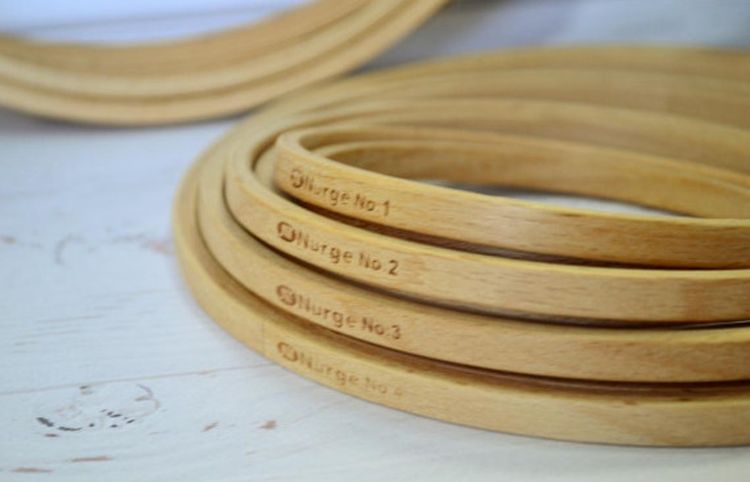 Пяльцы деревянные без винта, диаметр 16 см, h=8 — картинка 4