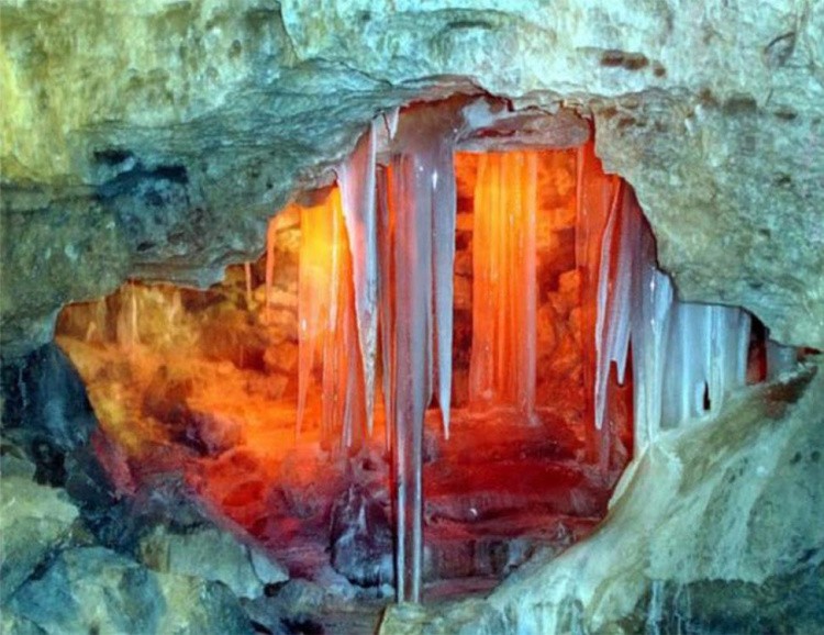Картина по номерам «Кунгурская ледяная пещера №1»